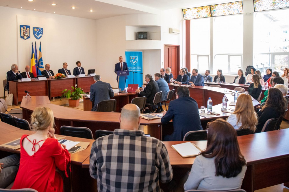 Az erdélyi magyarságnak fontos az alkotmányos rend